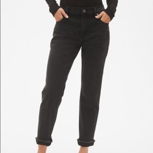 NWT Gap Mid Rise Girlfriend Raw Hem Black Jeans 29